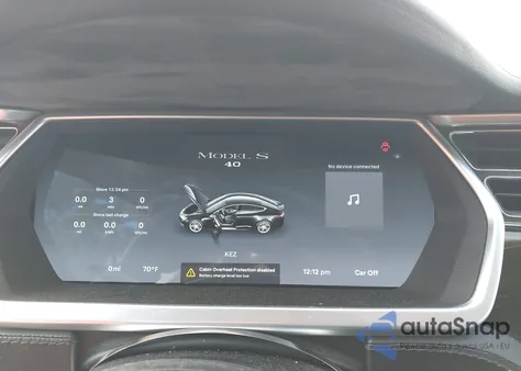 2013 Tesla Model S z USA, uszkodzony, nr VIN 5YJSA1AC7DFP10623